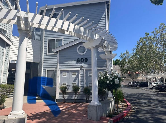 609 Arcadia Terrace unit 301 - Sunnyvale, CA