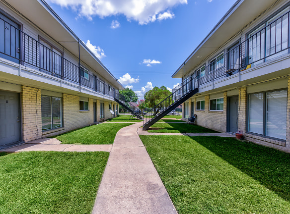 Gayle Villa Apartments - Pasadena, TX