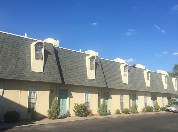 Las Casitas Apartments - El Paso, TX
