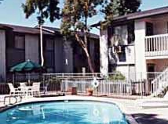 Maplewood Apartments - Lakeside, CA