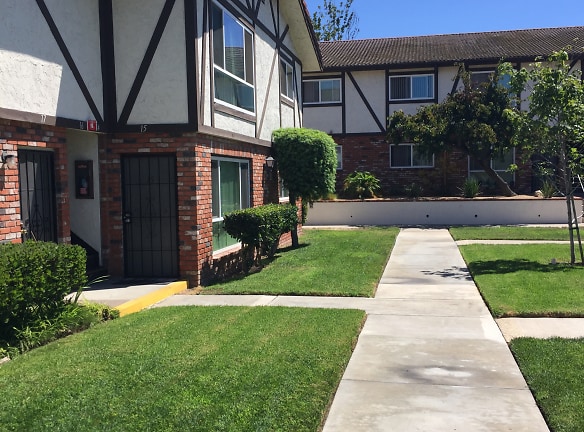 Windsor Heights Apartments - National City, CA