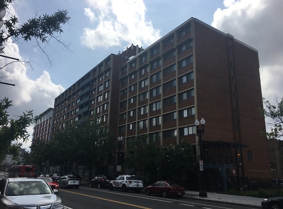 Lincoln Westmoreland Apartments - Washington, DC