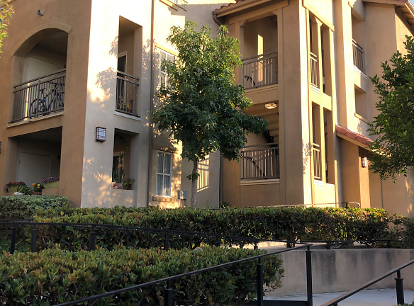 Windrow Apartments - Irvine, CA
