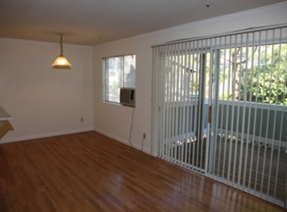Parkway Place Apartments - Vallejo, CA