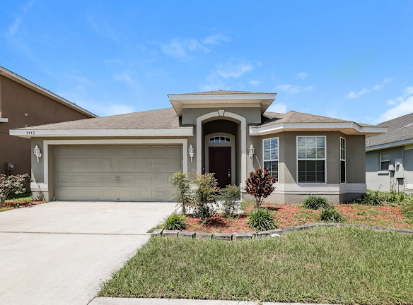 5449 Oro Valley Rd - Auburndale, FL