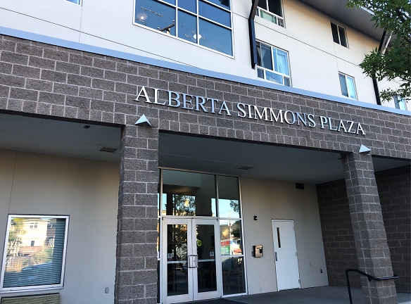 Alberta Simmons Plaza Apartments - Portland, OR