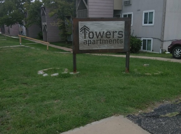 The Towers Apartments - Wichita, KS
