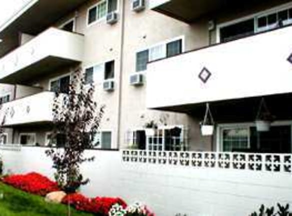 Bancroft Towers Apartments - San Leandro, CA