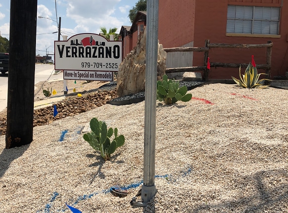 Verrazano Apartments - Bryan, TX