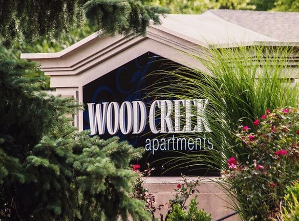 Wood Creek Apartments - Fort Wayne, IN