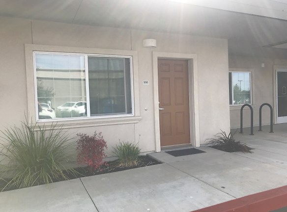 Sunrise Residences Apartments - Fairfield, CA