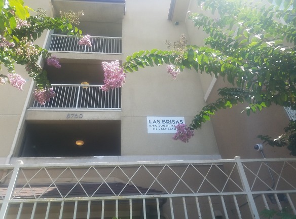 Las Brisas Apartments - Los Angeles, CA