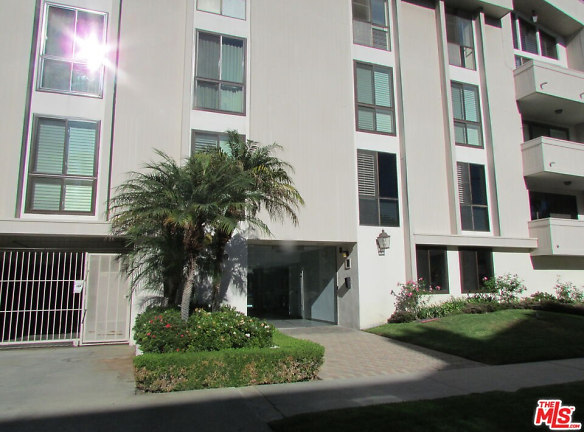 1550 Greenfield Ave #301 - Los Angeles, CA