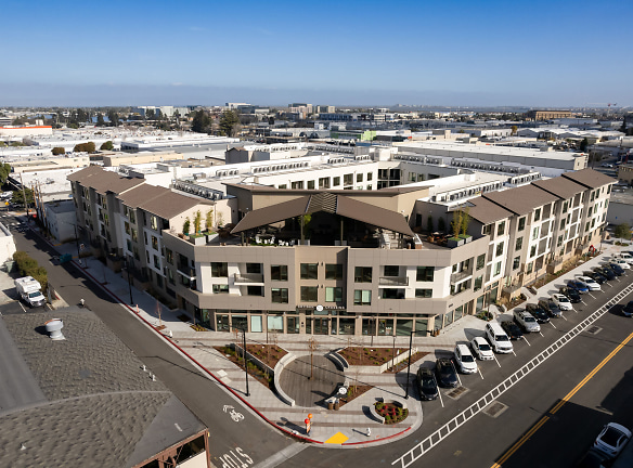 Artisan Crossing Apartments - Belmont, CA
