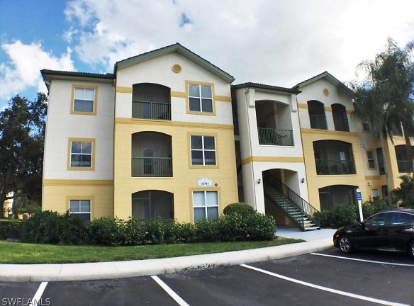 11511 Villa Grand #503 - Fort Myers, FL