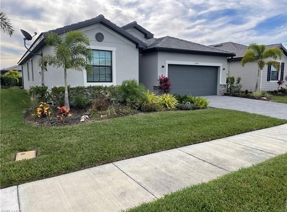11491 Timber Creek Dr - Fort Myers, FL