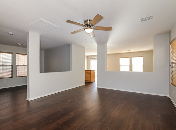 5037 Whistling Acres Ave - Las Vegas, NV