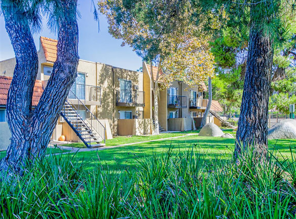 Woodlake Apartments - Escondido, CA