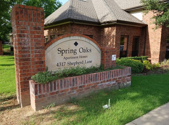 Spring Oaks Apartments - Balch Springs, TX
