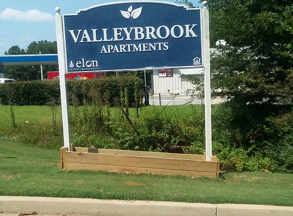 Valleybrook Apartments - Newnan, GA