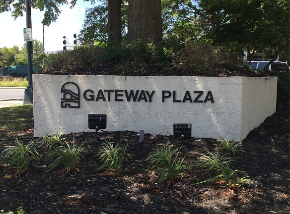 Gateway Plaza Apartments - Greensboro, NC