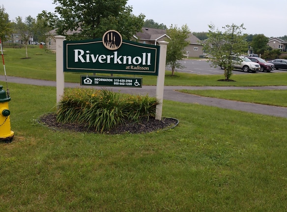 Riverknoll At Radisson Apartments - Baldwinsville, NY