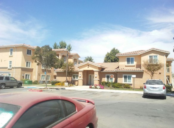 Summerset Apartment Homes - Arvin, CA