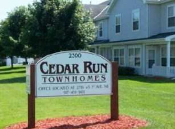Cedar Run Townhomes - Owatonna, MN