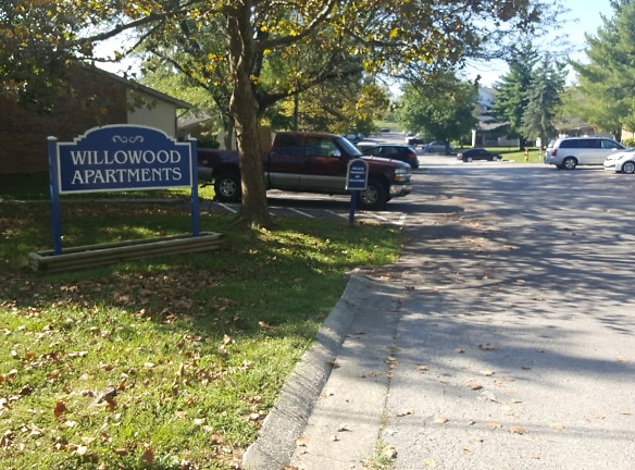 Willowood Apartments - Frankfort, KY