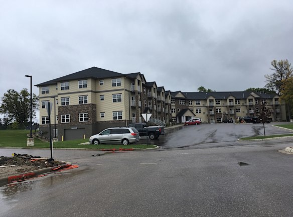 Pond View Apartments Mankato