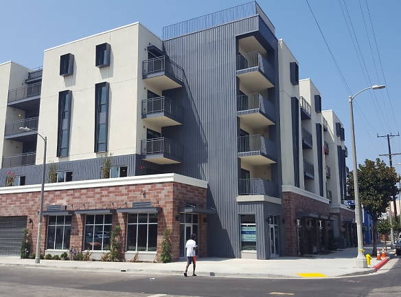 Crenshaw Villas Apartments (CA16050) - Los Angeles, CA