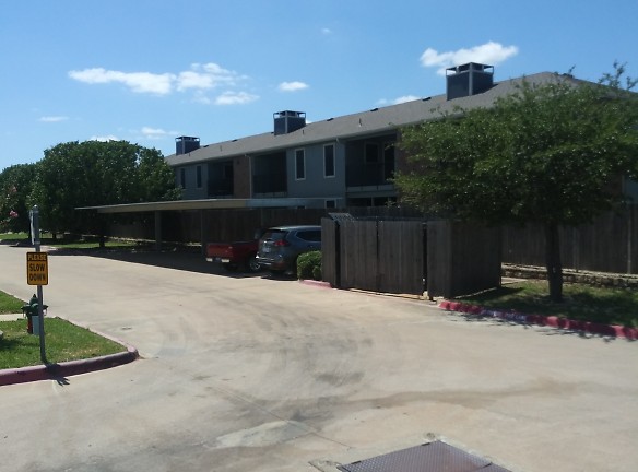 Oak Timber White Settlement Apartments - Fort Worth, TX
