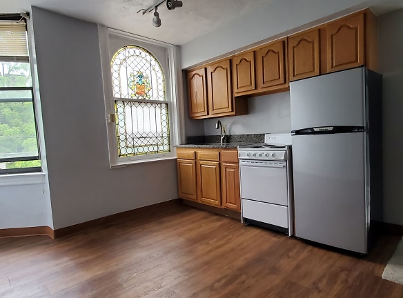 304 S Graham St unit 2A - Pittsburgh, PA