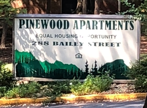 Pinewood Apartments - Athens, GA