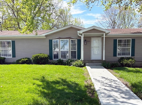 335 W Bow St - Thorntown, IN