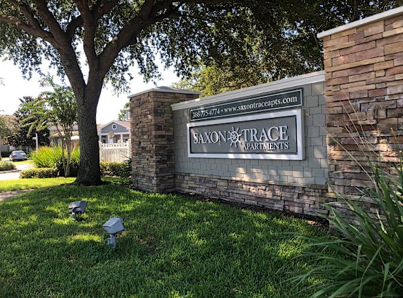 Saxon Trace Apartments In Orange City Florida