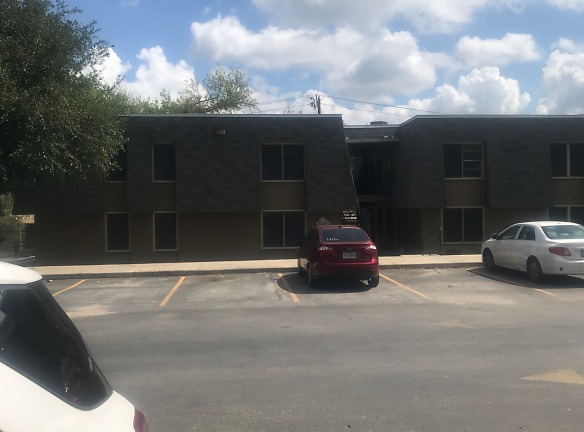 Wurzbach Manor Apartments - San Antonio, TX