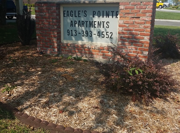 Eagle's Pointe Apartments - Olathe, KS