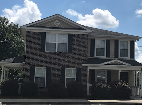 Spring Creek Apartments - 1004 MINERAL CIR - Sumter, SC Apartments for