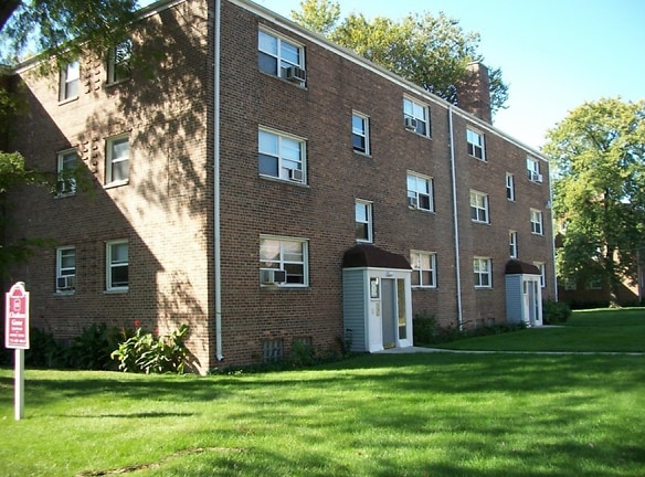 Chatham Grove Apartments - Chicago, IL