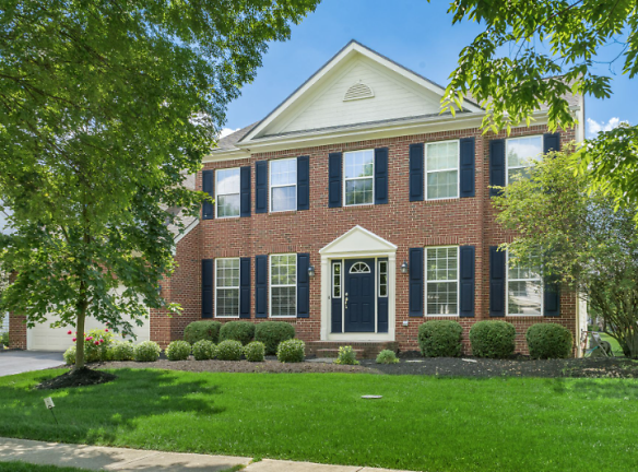 4604 Alston Grove Dr - Westerville, OH
