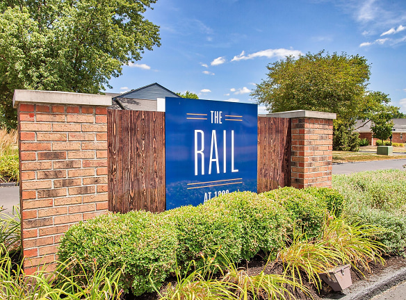 The Rail At 1380 Apartments - Zionsville, IN