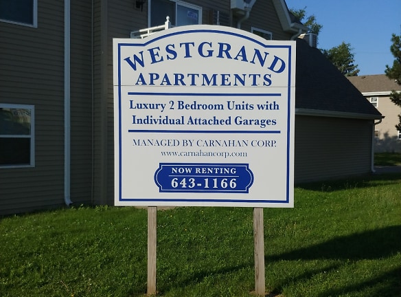 Westgrand Apartments - Milwaukee, WI