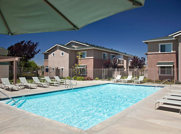 Knollwood Meadows Apartments - Santa Maria, CA
