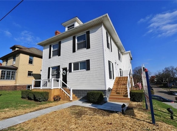 1604 Maple Ave - Zanesville, OH