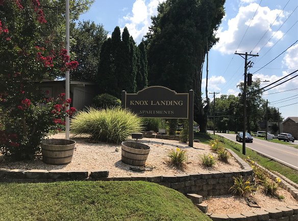 Knox Landing Apartments - Knoxville, TN