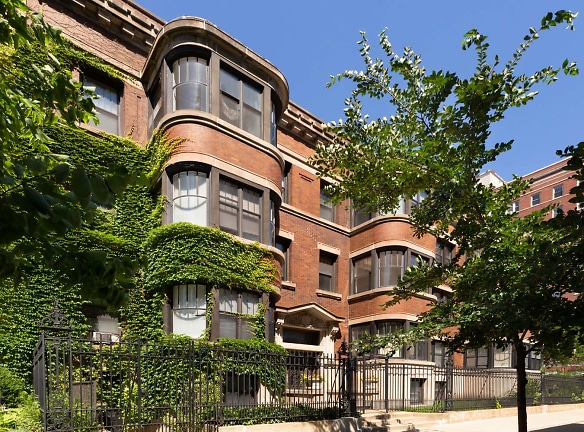5300-5308 S. Hyde Park  Boulevard Apartments - Chicago, IL