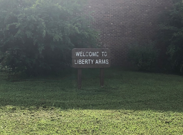 Liberty Arms Apartments - Thomasville, NC