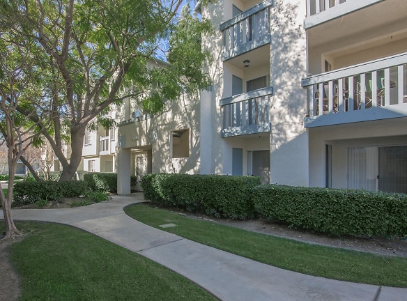River Ridge Apartments - Corona, CA