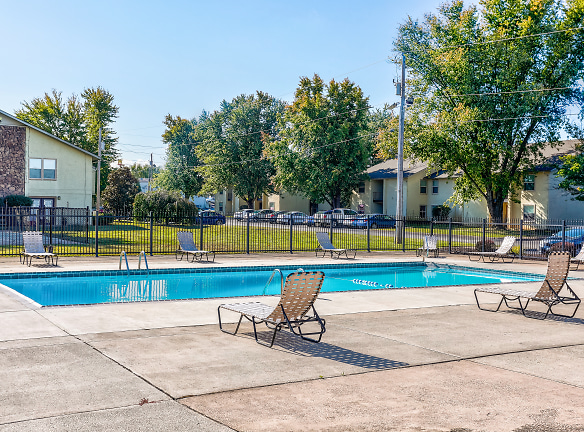 Willow Creek Apartments - Bowling Green, KY